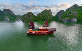 Sunlight Boutique Cruise - Cat Ba Island