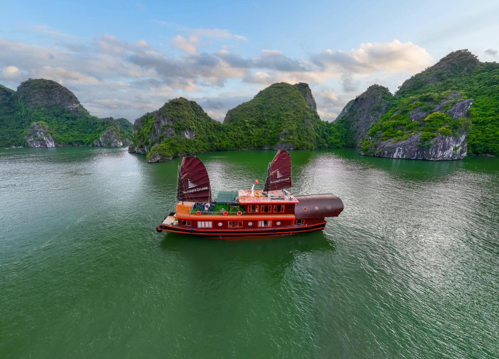 Hotel Sunlight Boutique Cruise - Cat Ba Island Ha Long Exterior foto