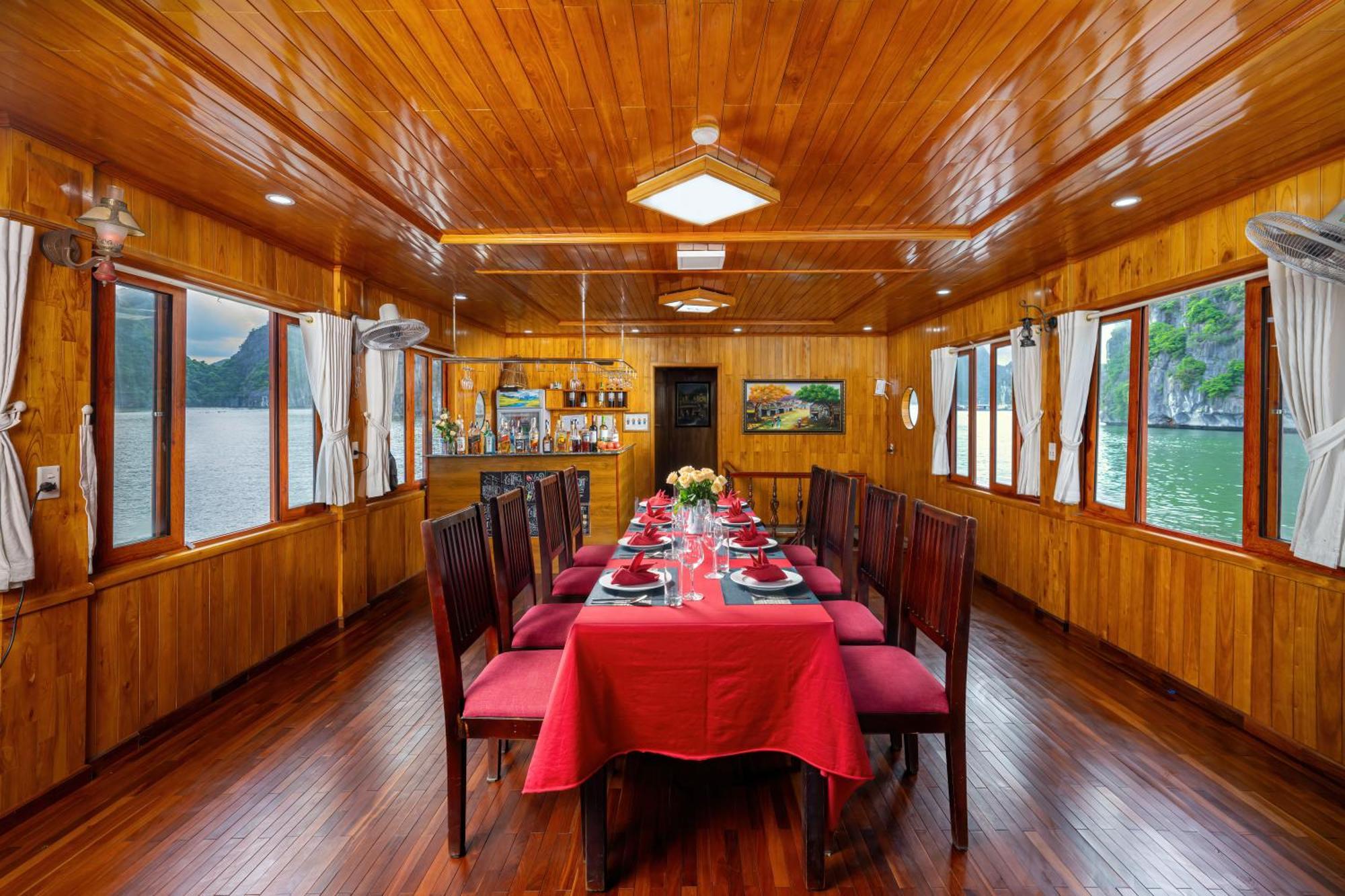 Hotel Sunlight Boutique Cruise - Cat Ba Island Ha Long Exterior foto