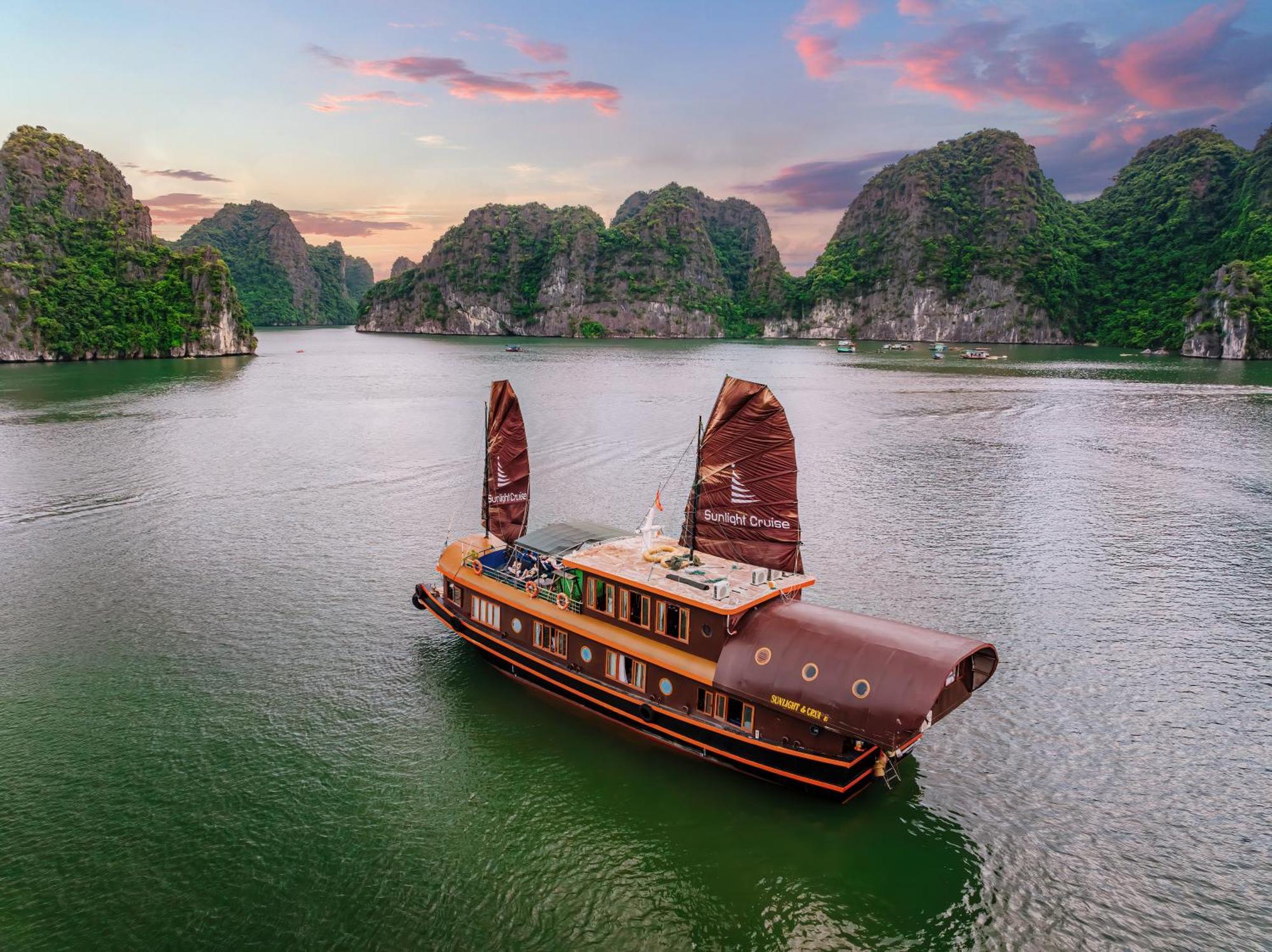 Hotel Sunlight Boutique Cruise - Cat Ba Island Ha Long Exterior foto